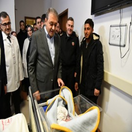 Vali Şıldak, yeni yıla vatandaşlarla 'merhaba' dedi