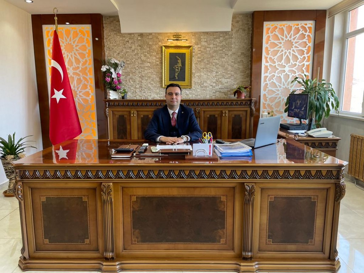 Erdem YENİSOY;
