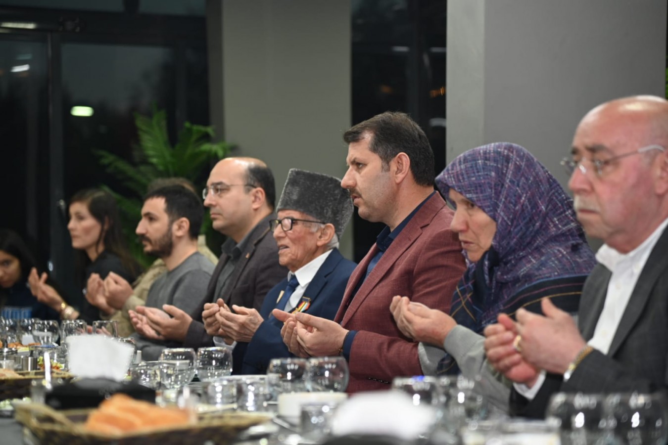“Gönlümüz de bir soframız da”;