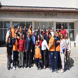 "Belki de biz onun öğrendiği yoldan öğretmeliyiz"