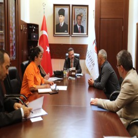 Vatandaşlar sorunlarını valiye anlattı