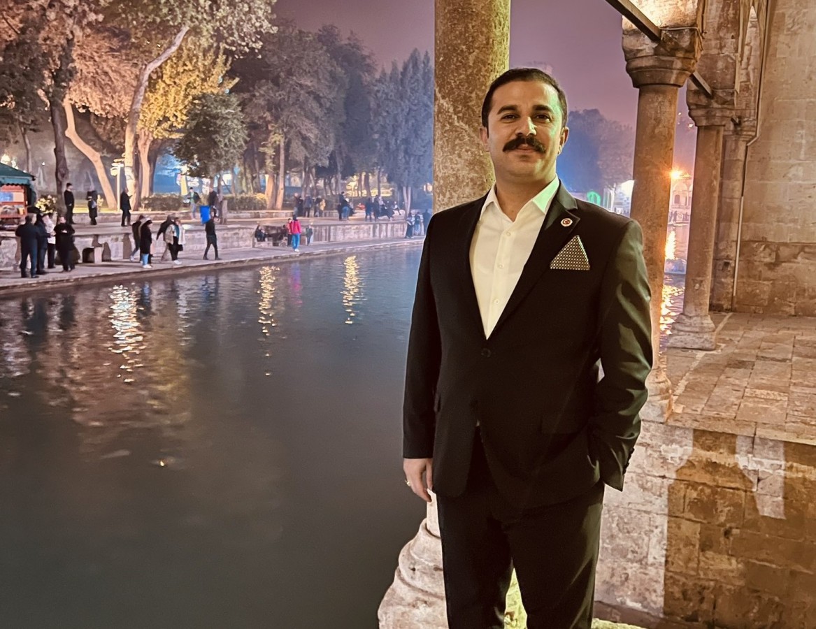 Vali Yardımcısı Ramazan Taşkın’a başarı ve teşekkür belgesi