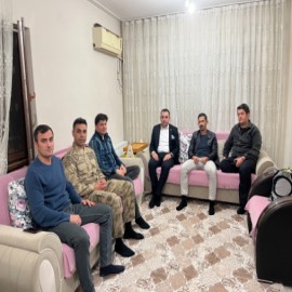 “Polisimizin ve askerimizin arkasındayız”