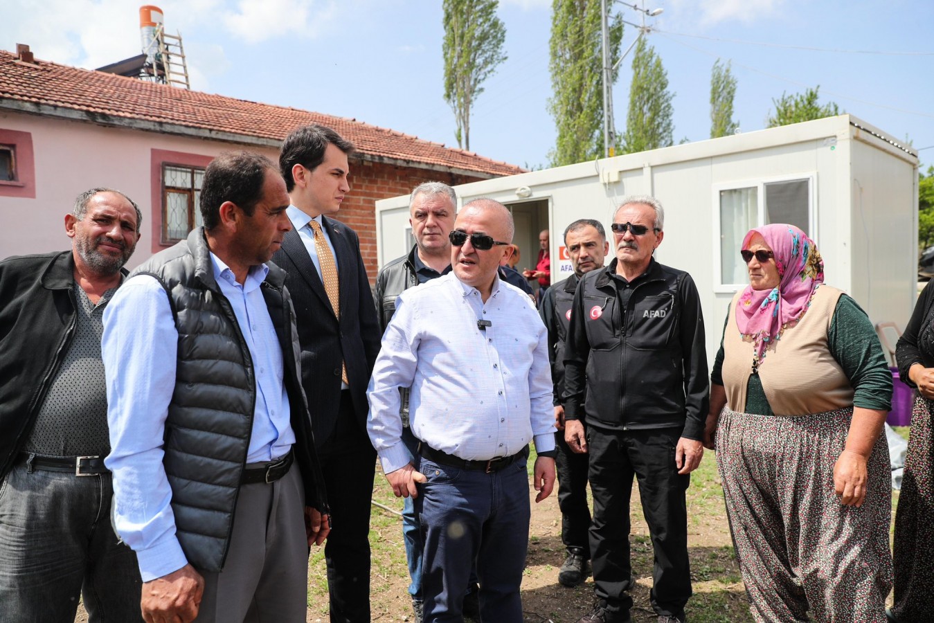 "326 vatandaşı konteynerlere yerleştirdik";