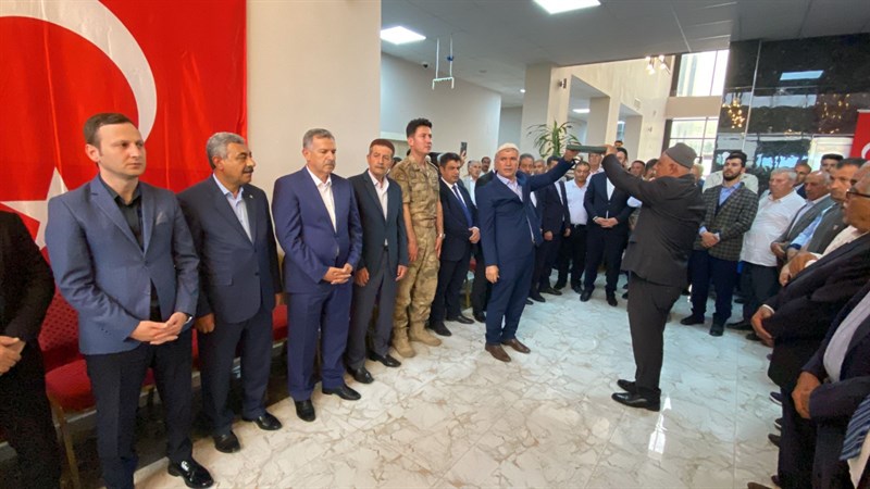 Barış Heyeti barıştırdı;