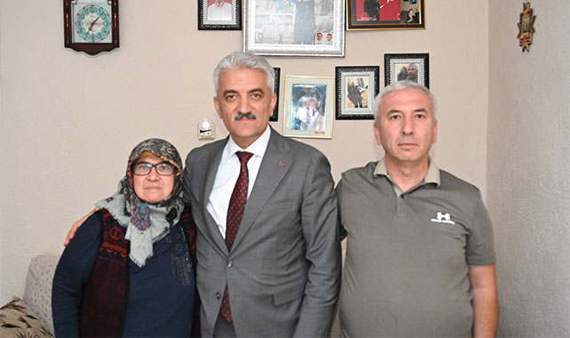 ''Şehitlerimizin emaneti olan kıymetli ailelerinin her zaman yanındayız'';