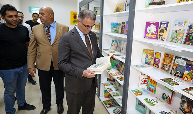 Kitap Van Projesi ile binlerce öğrenci kitaplara kavuştu;