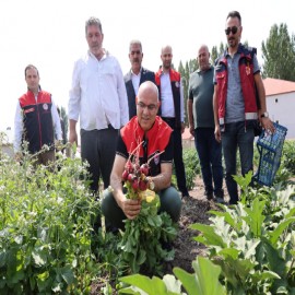 "Tarım, insanımızın alın teriyle yoğrulmuş en değerli mirastır"