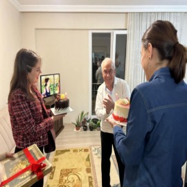 Kıbrıs gazisi emekli albaya doğum günü sürprizi