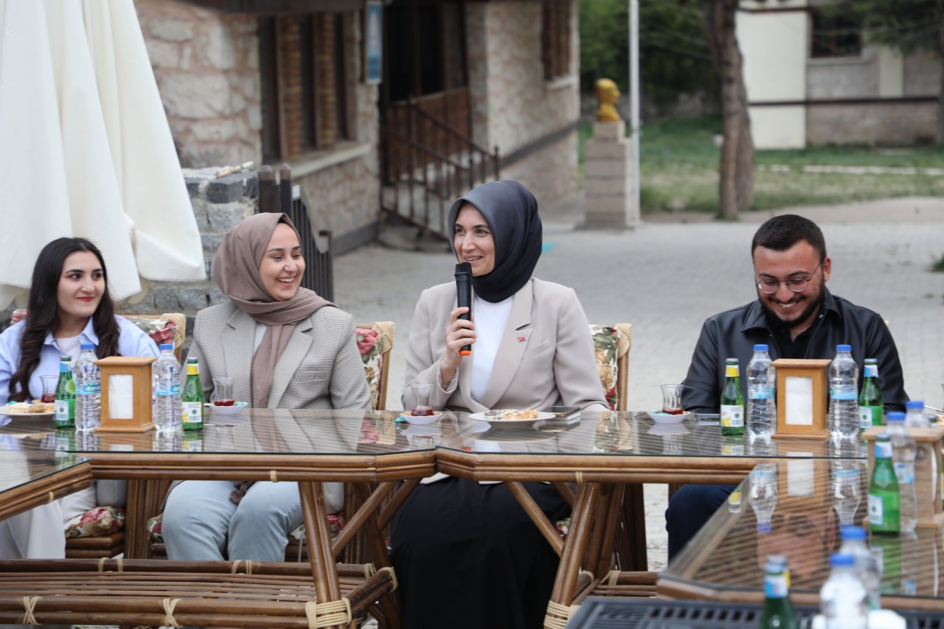 "Şehrimizi keşfe çıkan öğrencilerimizle sohbet ettik";