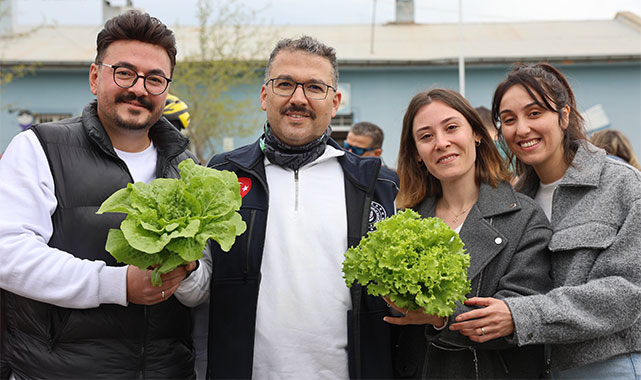 Iğdır'ın bu okulunda öğrenciler ekran değil toprak başında!