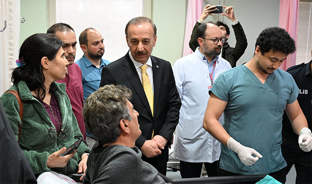 Isparta'da devrilen yolcu otobüsü faciadan döndü: Vali Erin, yaralıları ziyaret etti;