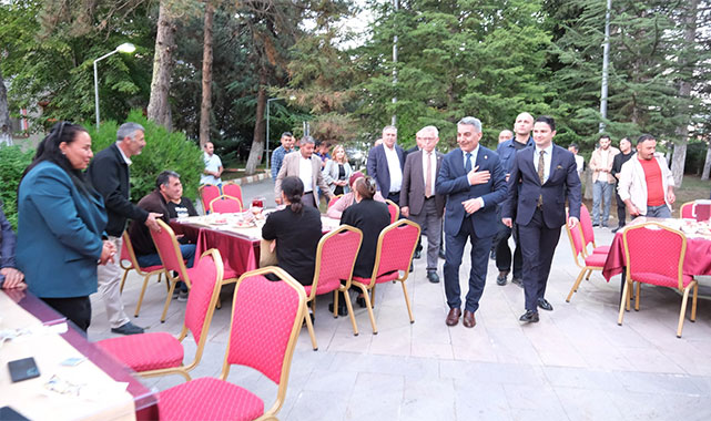 Vali Özkan, Muharrem ayı iftar yemeğine katıldı: Aramızdaki bağların daha da güçlenmesini temenni ediyorum;