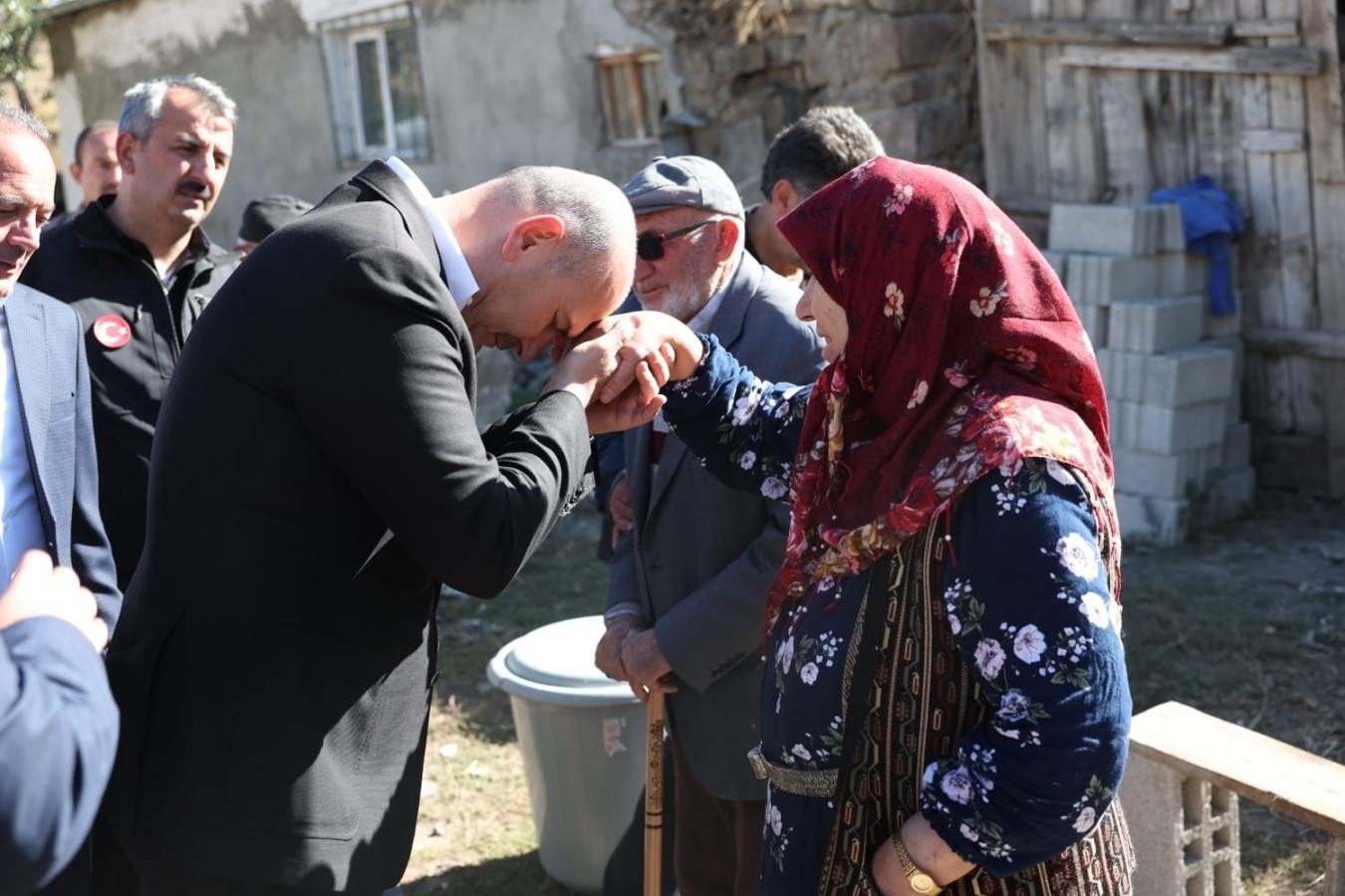 Bakan Soylu, Göle’nin köylerinde inceleme yaptı