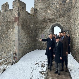 Eski Bakan Nebati, Ardahan Valisiyle şehri gezdi