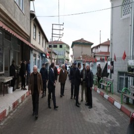 Bir günde 4 köyde inceleme yaptı