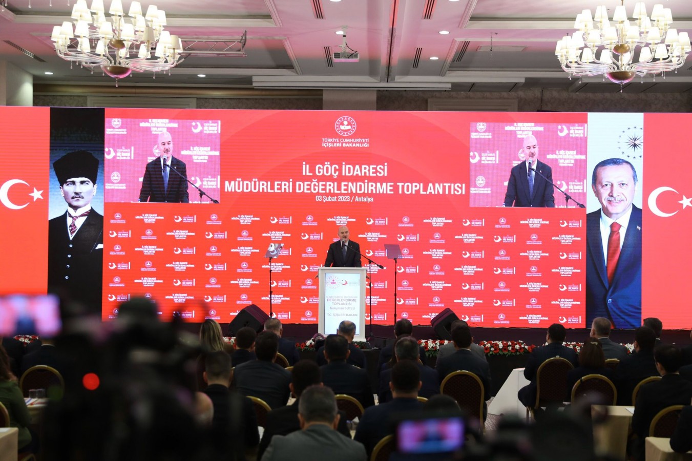 “9 bin 319 yabancı terörist savaşçıyı sınır dışı ettik”;