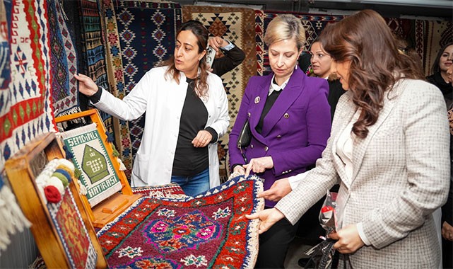 Vali Çelik'in eşi Neziha Çelik'ten Şemdinli'ye anlamlı ziyaret!