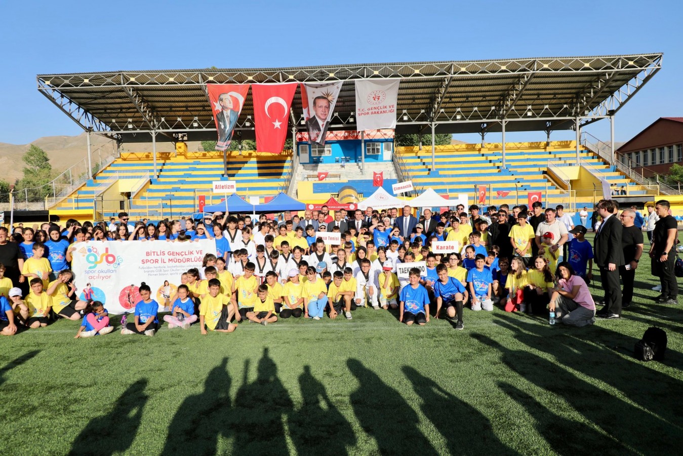 "Spor okulları, çocuklar ve gençler için önemli bir fırsat";