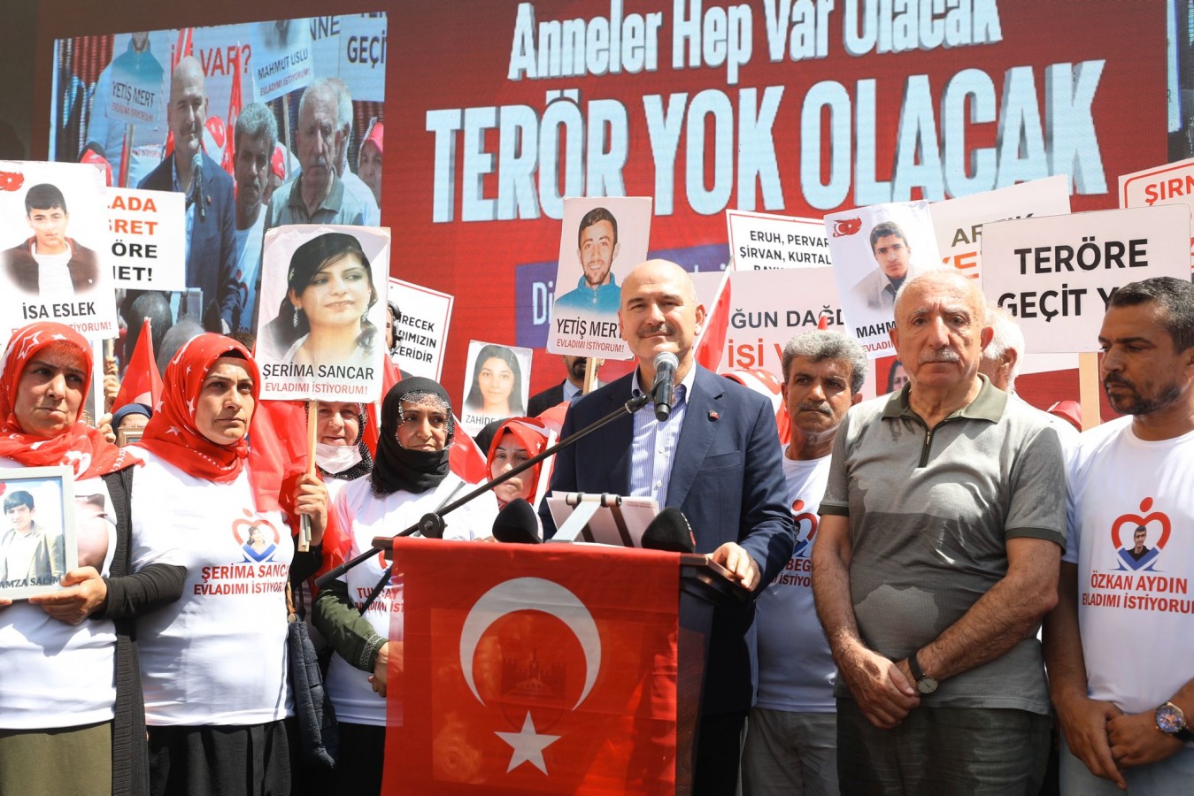 ‘Anneler hep var olacak, terör yok olacak’