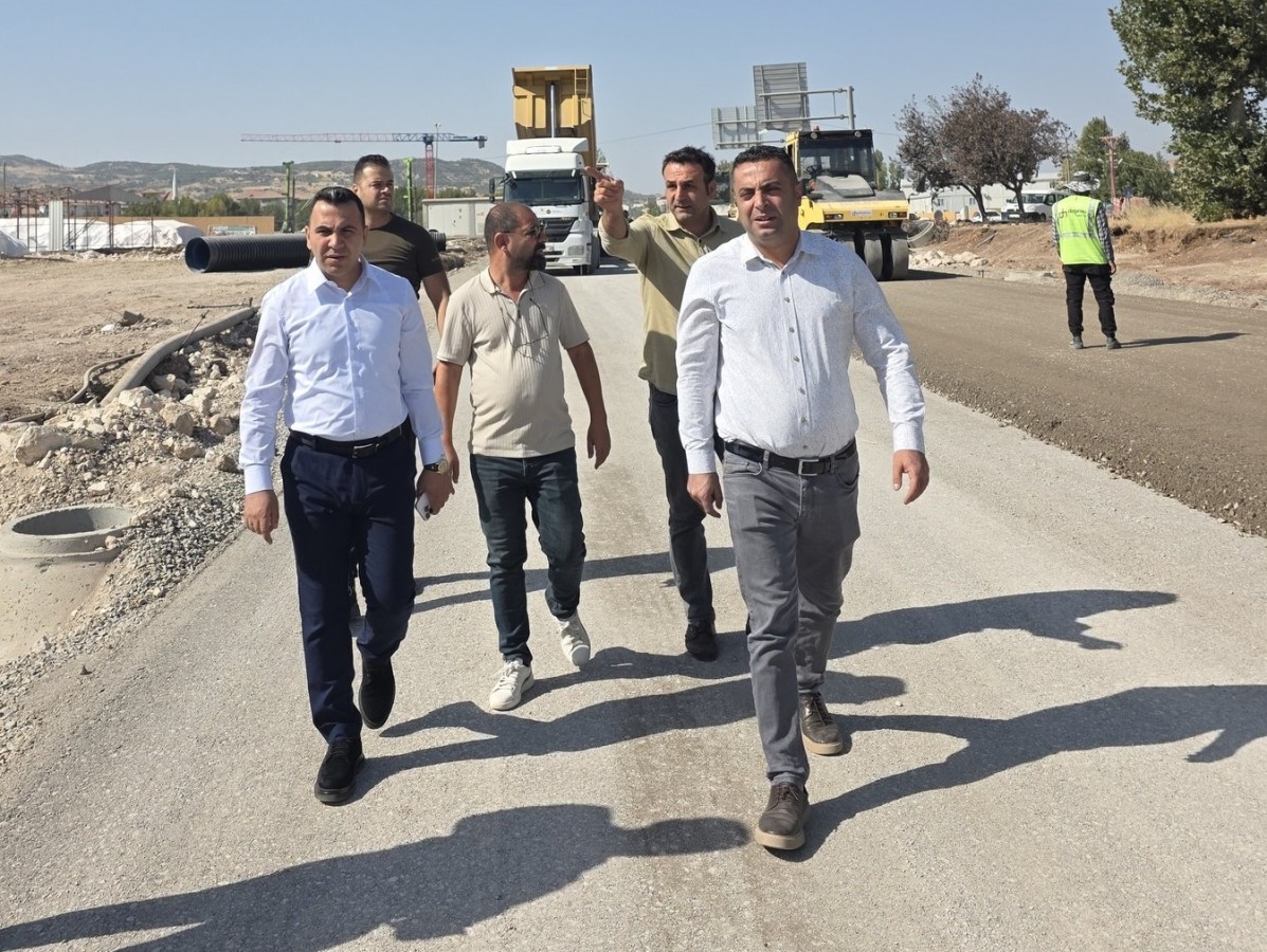 "Ana yol projeleri hızlandırılmalı";