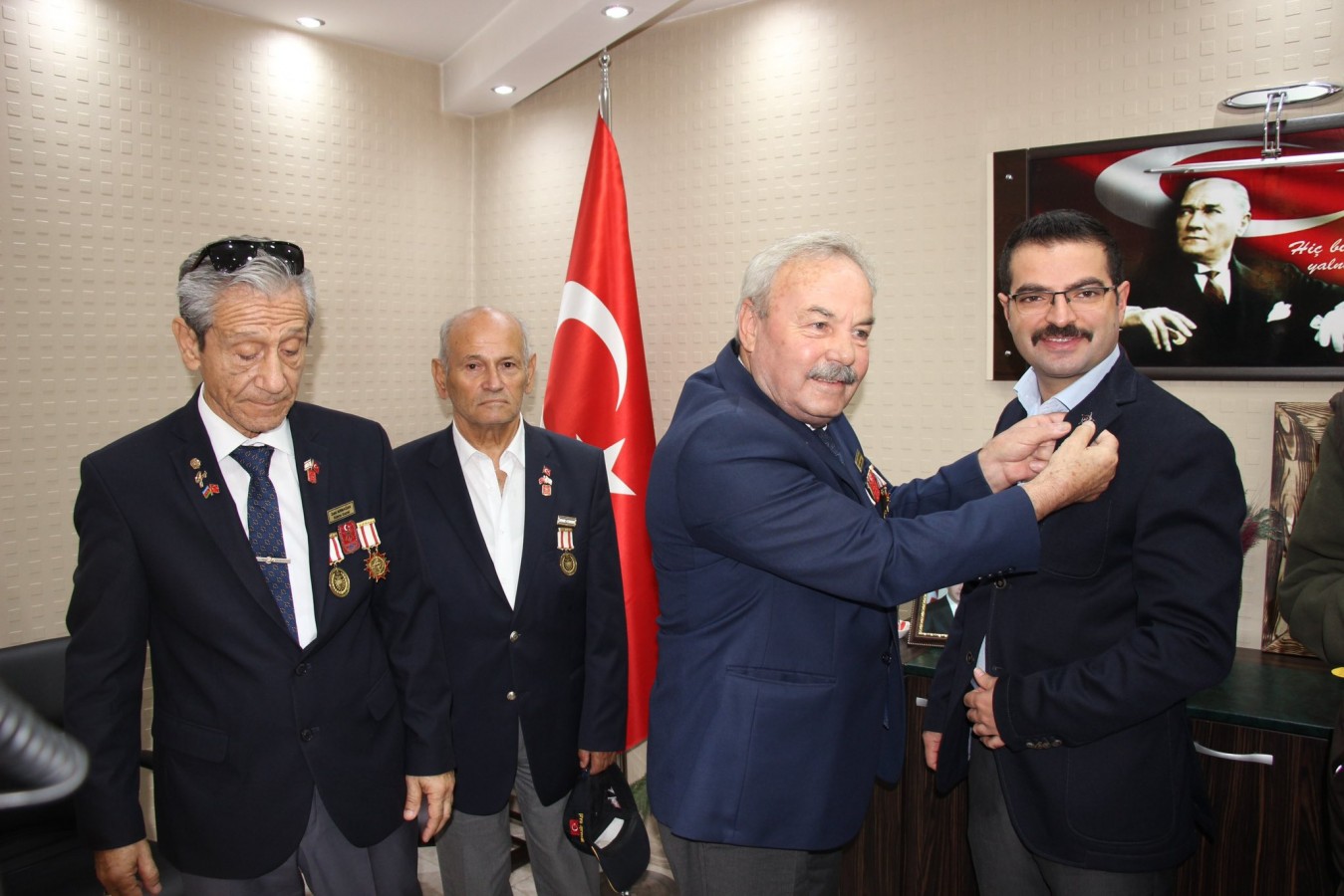 “Gazilerimiz, aydınlık meşalemiz, övünç madalyamızdır”