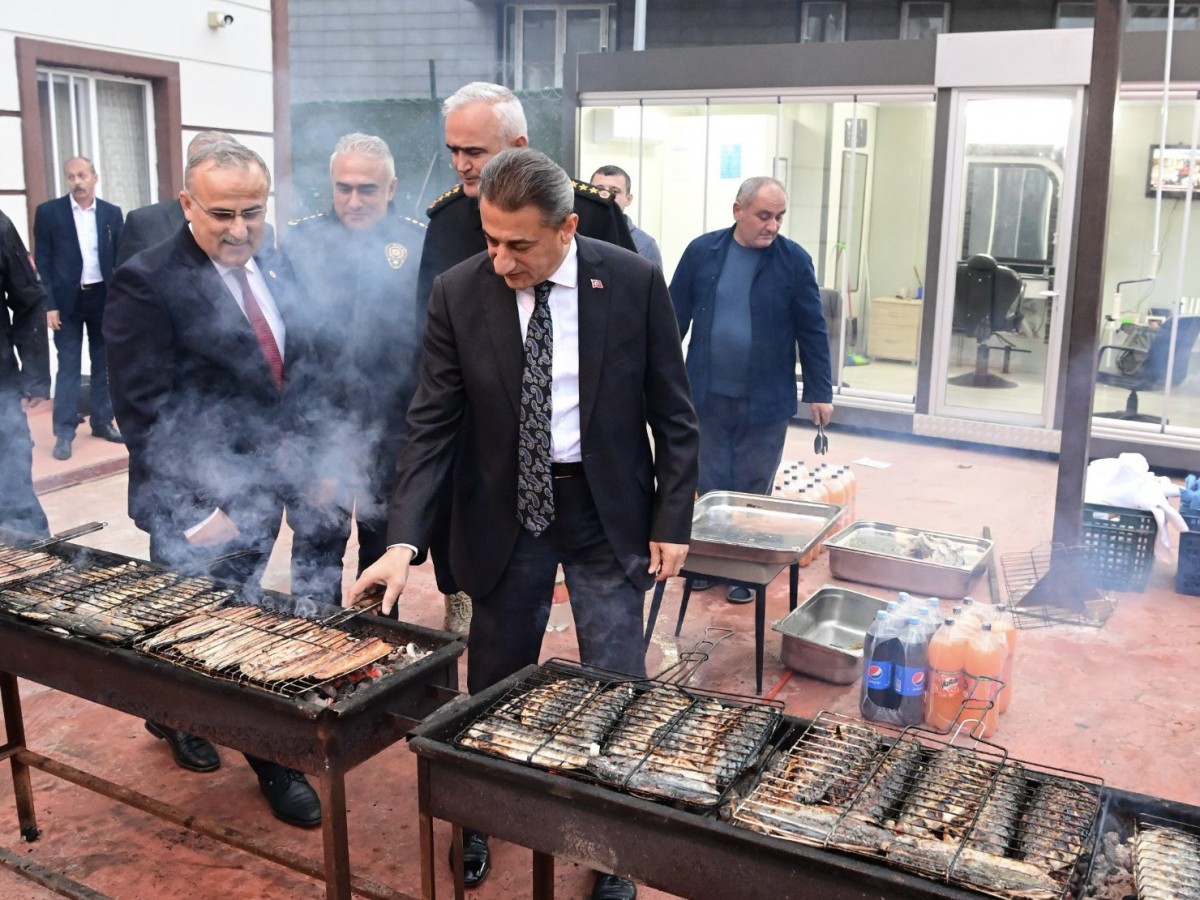 Palamut ile şenlendiler, horon ile eğlendiler;