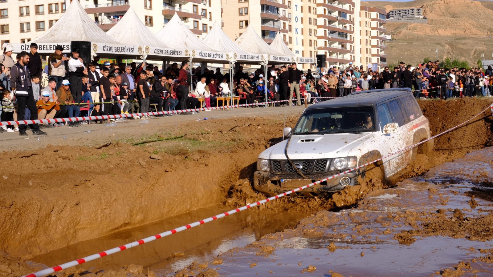 Cizre'de ilk kez off-road yarışları düzenlendi;