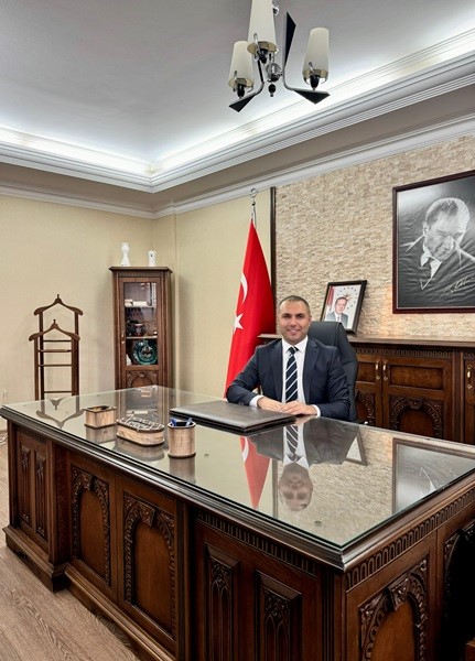Emrah ÖZBEK;