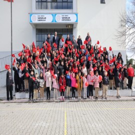 Uşak'ta 56 köyde ay yıldız dalgalandı