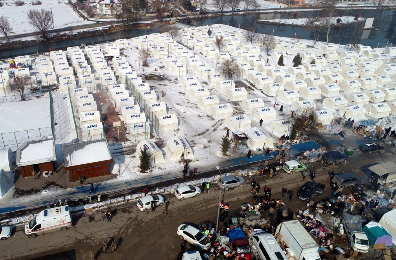 Çadırlarda 1,5 milyon, konteynerlerde 50 bin depremzede barınıyor;