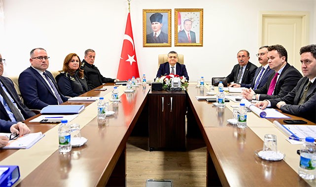 Vali Özarslan'dan sürücülere uyarı: ''Trafik kazaları önemli bir halk sağlığı sorunu''