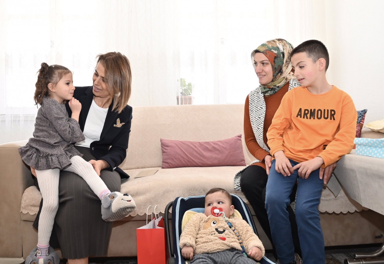 Gönüllere misafir oldu