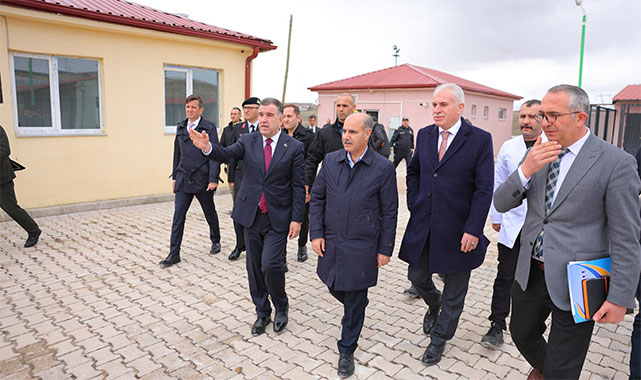 İçişleri Bakan Yardımcısı Aktaş, Bayburt'ta hayvan barınağını inceledi!;