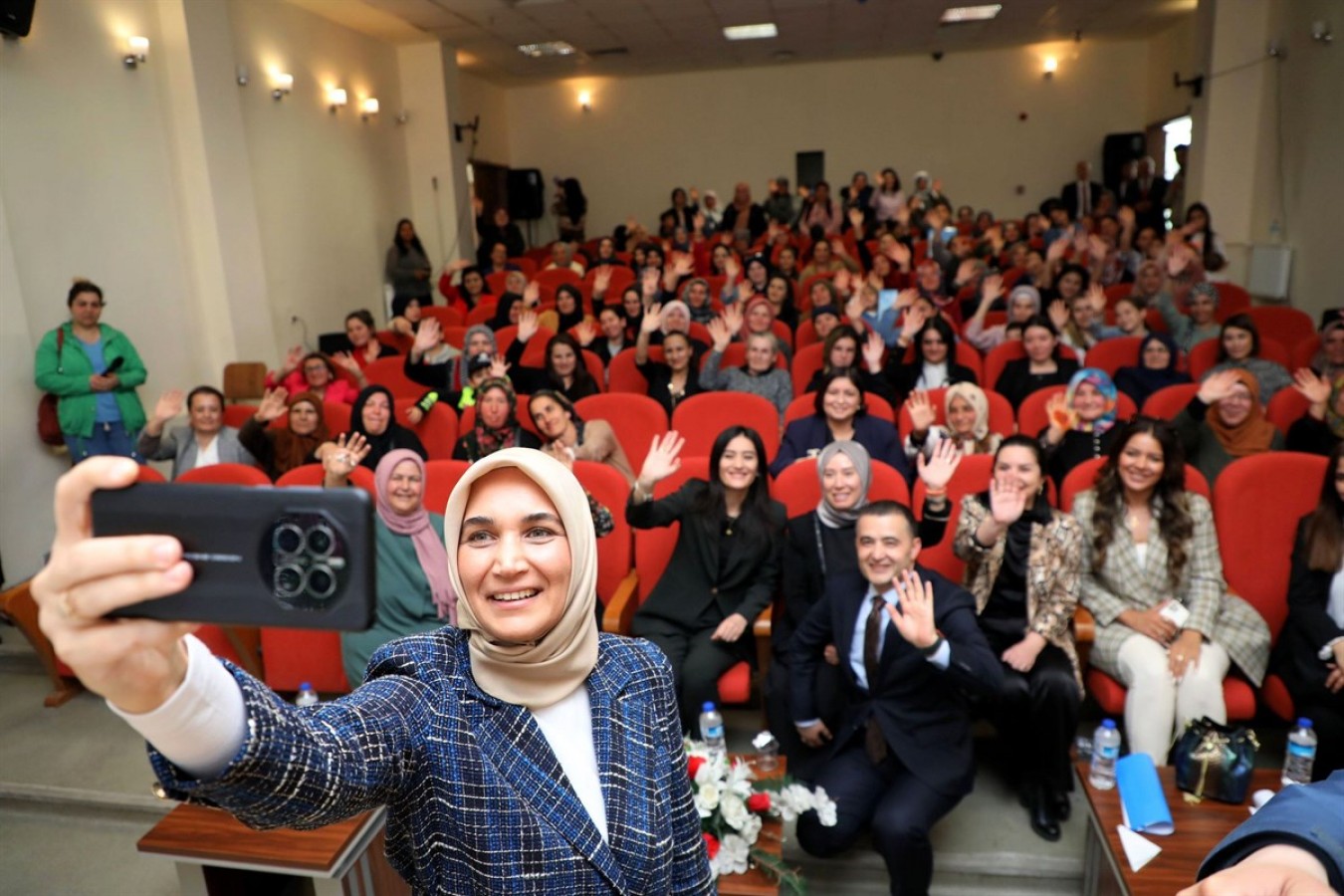 Emirdağ’da kadınlar hayallerine kavuşuyor