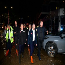 Trabzon'u sel vurdu, Bakan Yardımcısı Karaloğlu bölgeye gitti
