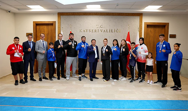 Vali Çiçek, ERVA şampiyonlarını ağırladı: ''Bu tür şampiyonluklarımız devam edecek'';