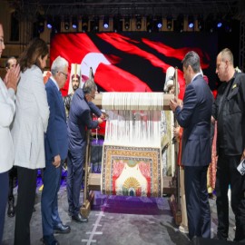 Misak-ı Millî halısının son kesimi yapıldı