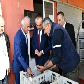 Vali Soytürk, sahada sorunları dinledi