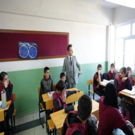 Kaymakam Karadağ'dan öğrencilere moral konuşması