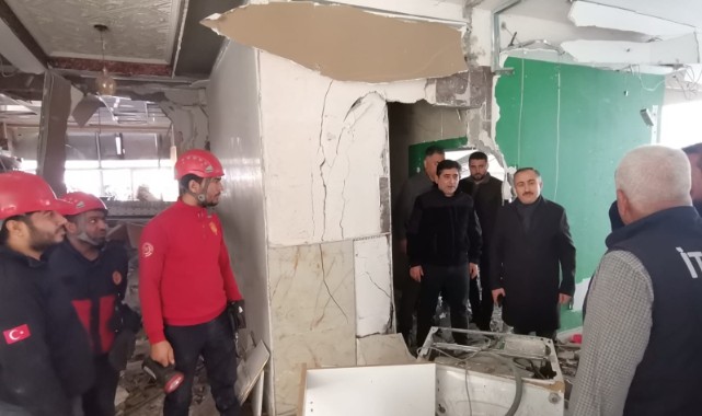 Patlamada zarar gören binada inceleme yaptı