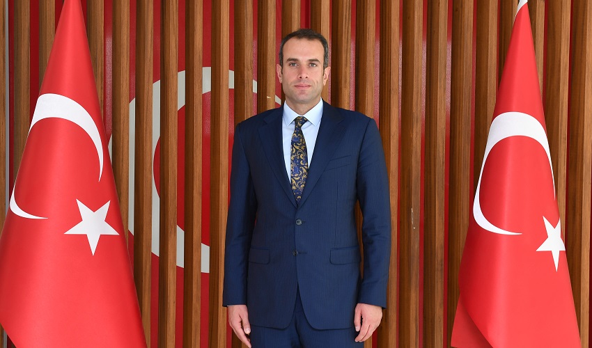İsmail DEMİR;