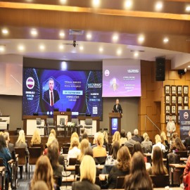 "Akdeniz'de yaşayanlar için yeşil dönüşüm çok önemli"