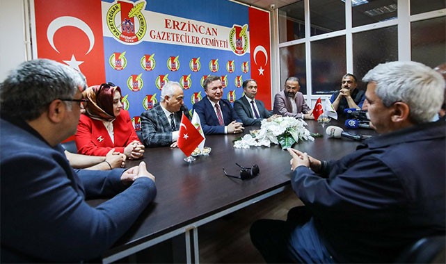 ''Basın, demokrasinin temel taşlarından biri''
