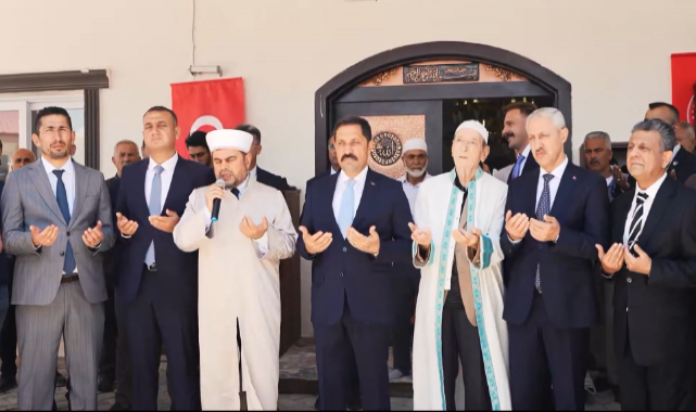 Hatay’da deprem sonrası inşa edilen 129. cami ibadete açıldı