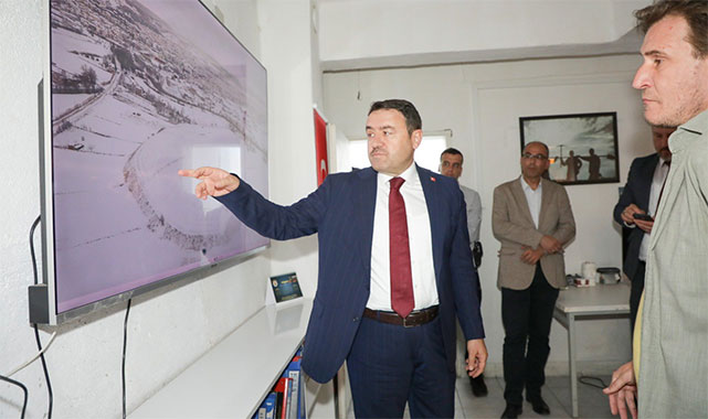 Vali Işın'dan Tavşanlı'daki kazı çalışmalarına destek;