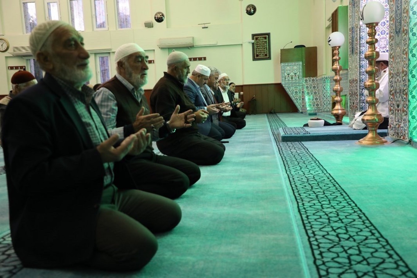 Emekli din görevlileri ile buluştu;