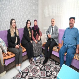 ''Bu aziz vatan, canlarını feda eden kahramanlarımızın emanetidir''