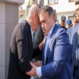 Vali Sözer, ünlü çömlek ustasını son yolculuğuna uğurladı