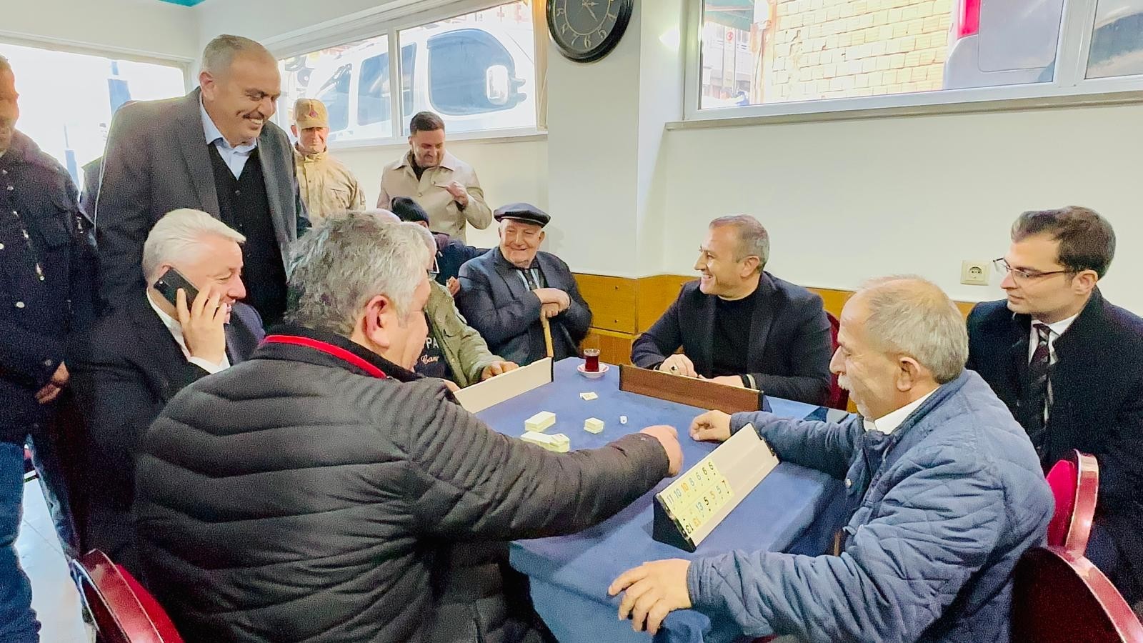 Gölköy’de esnaf ve vatandaşlarla buluştu